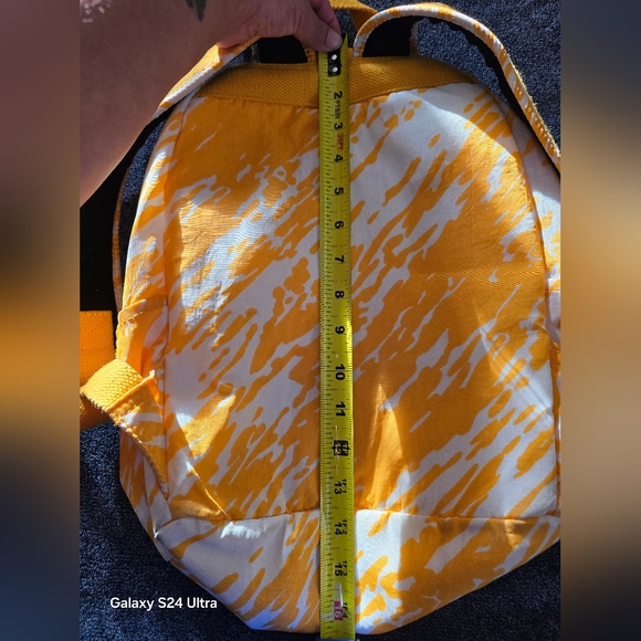 Kipling Backpack 💛 🎒 - Picture 11 of 16